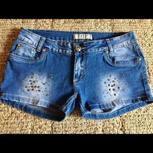 Very cute shorts by Willed Wear XXL junior